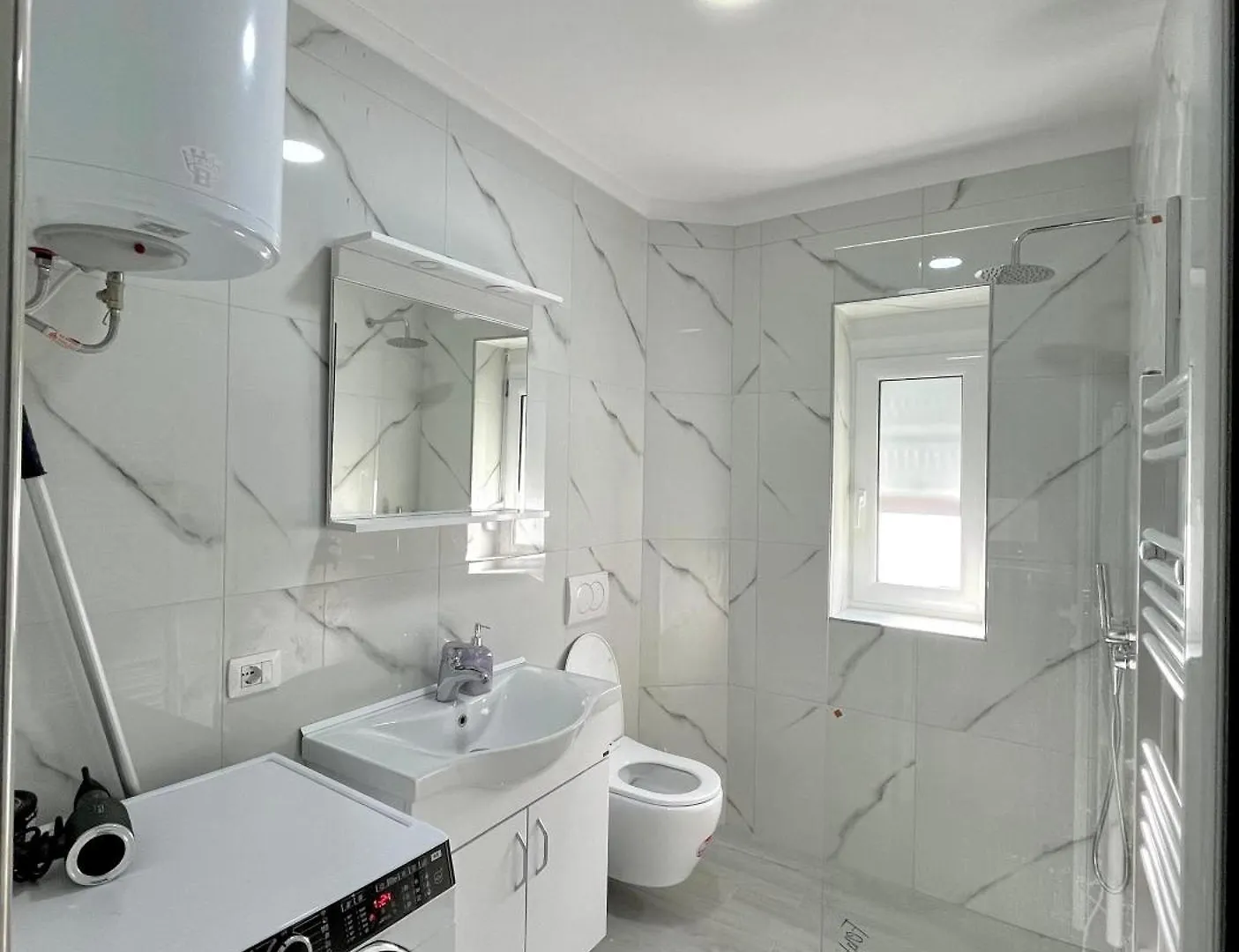 Central Charm Tirana Hideaway 0*,  Albánia