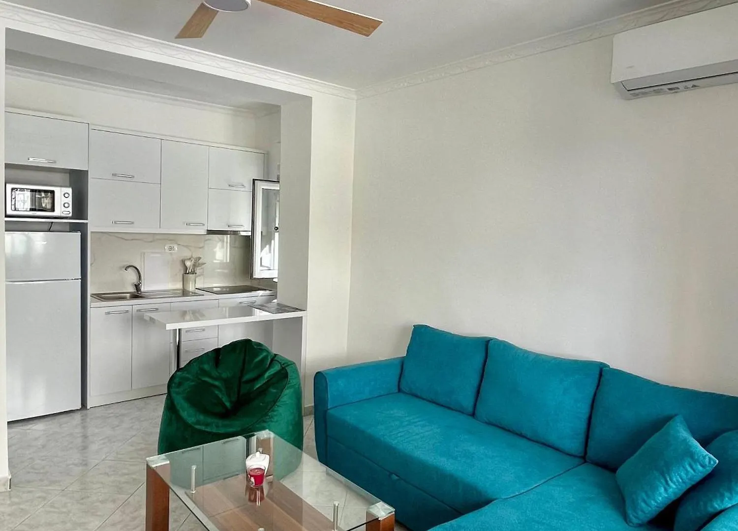 Central Charm Tirana Hideaway Apartman