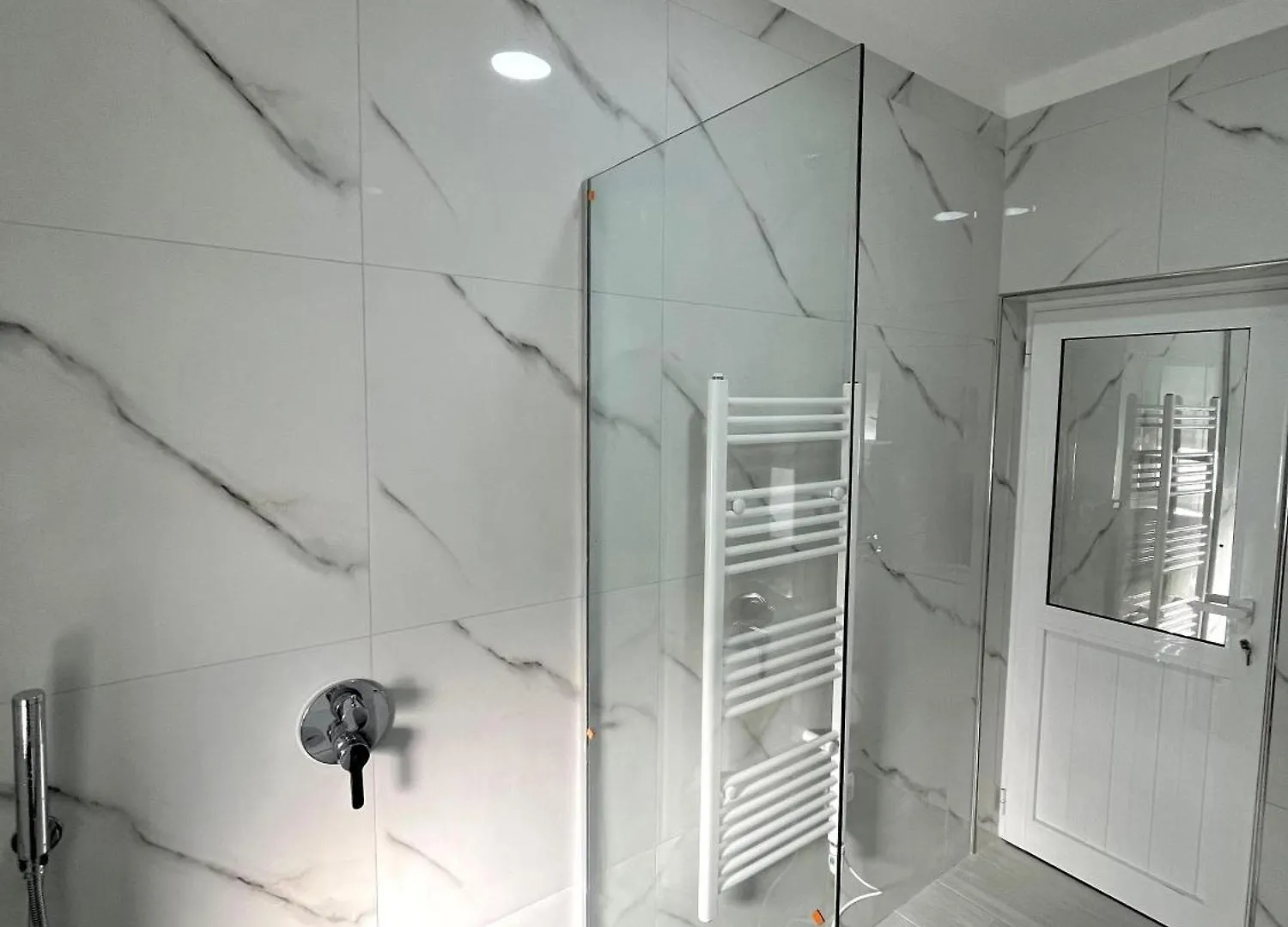 Central Charm Tirana Hideaway Apartman