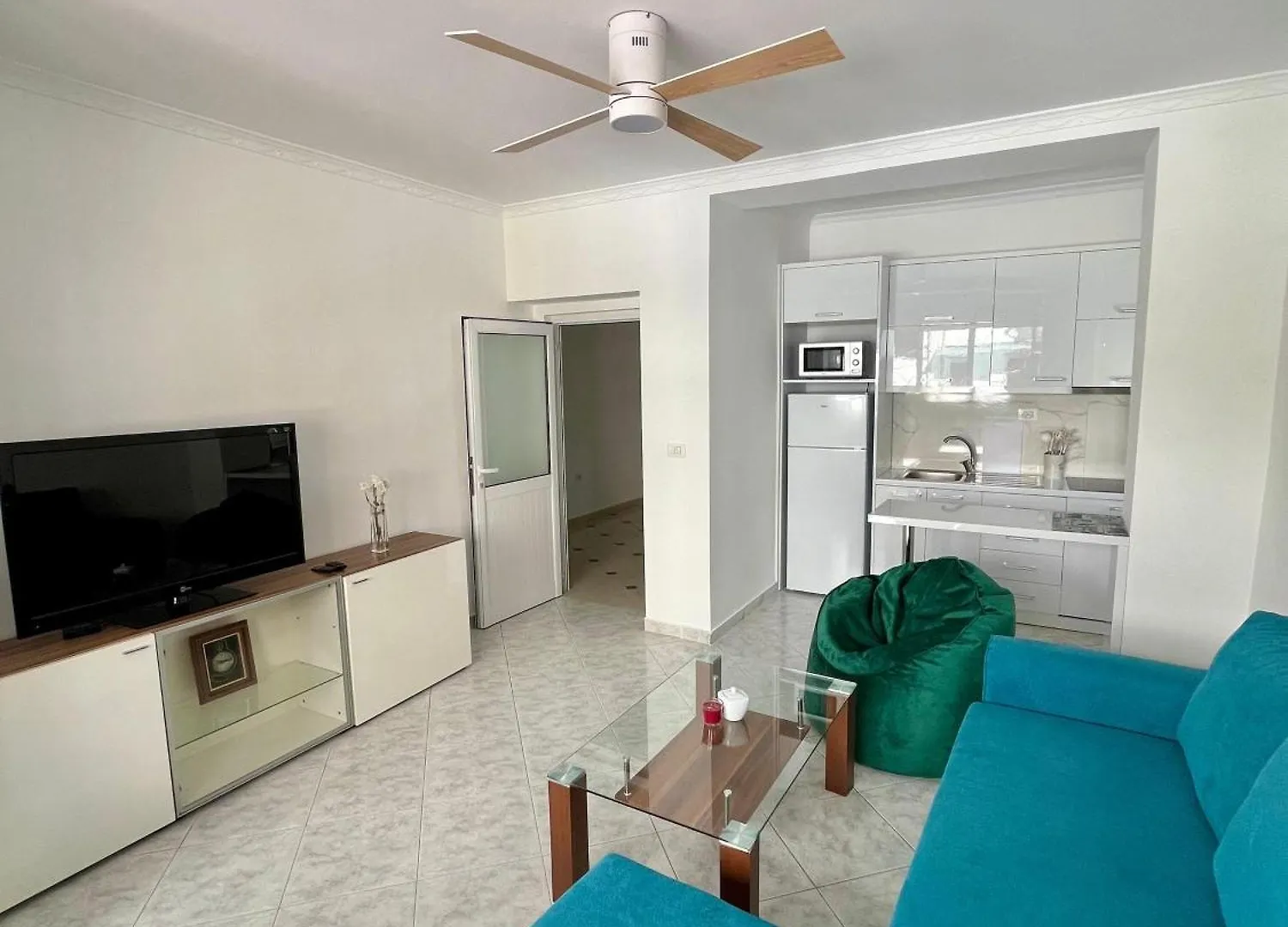 Central Charm Tirana Hideaway 0*,  Albánia